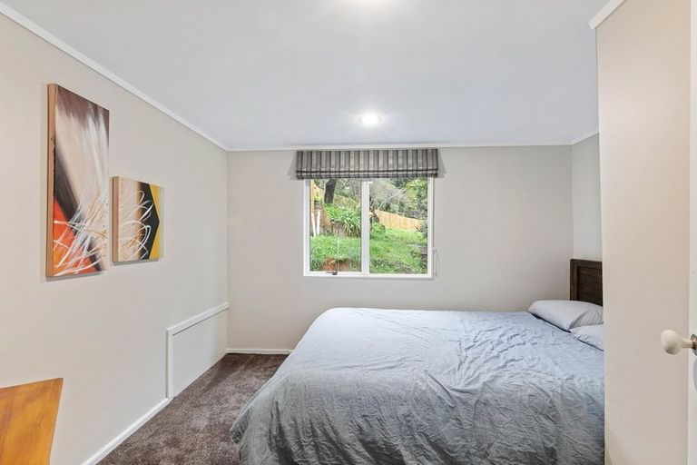 Photo of property in 14 Grays Road, Plimmerton, Porirua, 5026