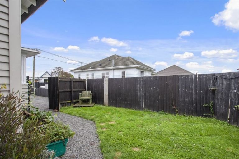 Photo of property in 2/31 Hopkins Street, Woolston, Christchurch, 8023