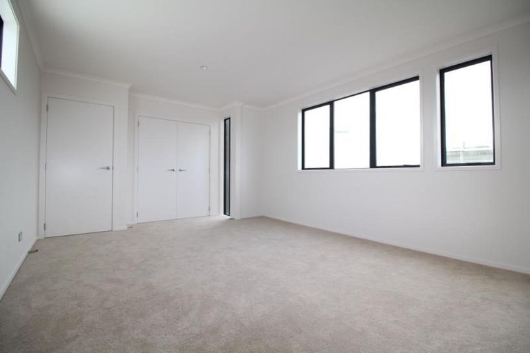 Photo of property in 104 Hobsonville Point Road, Hobsonville, Auckland, 0616