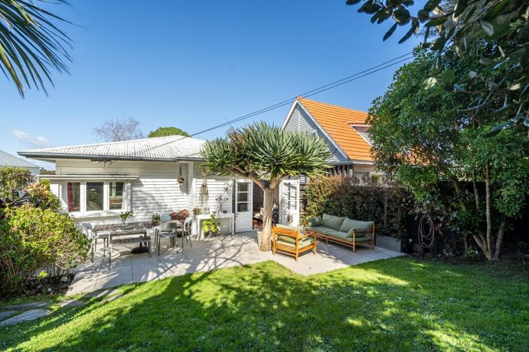 Photo of property in 12 Sefton Avenue, Grey Lynn, Auckland, 1021