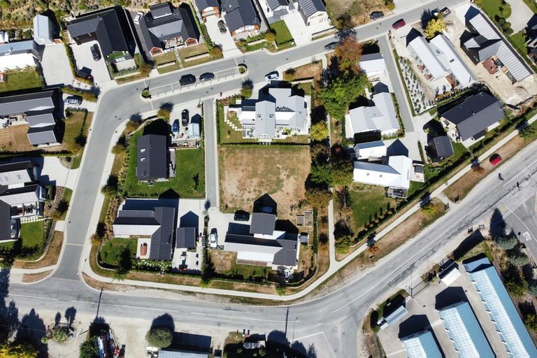 Photo of property in 23 Flynn Lane, Arrowtown, 9302