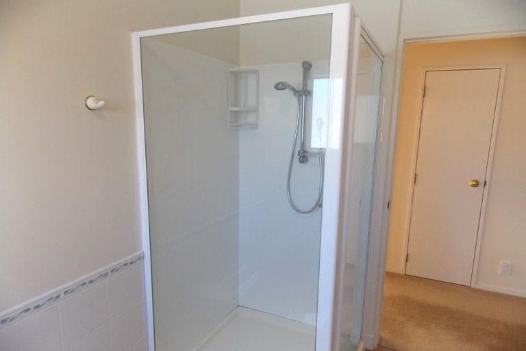 Photo of property in 102a Parkvale Road, Karori, Wellington, 6012