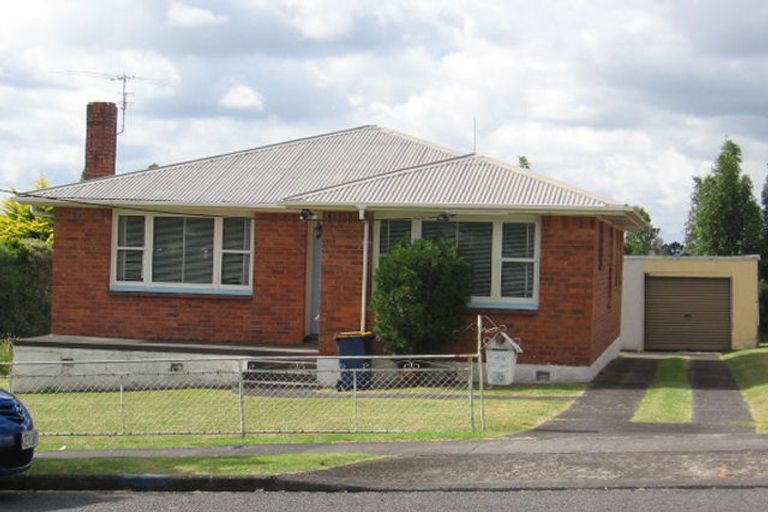 Photo of property in 49 Archibald Road, Kelston, Auckland, 0602