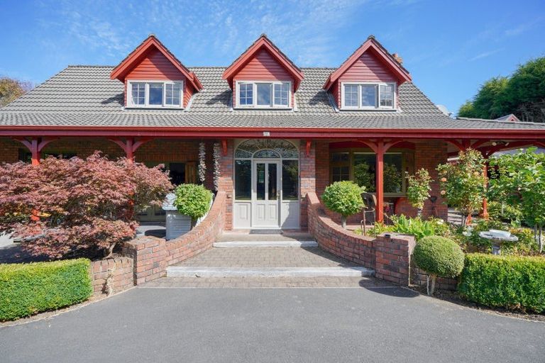 Photo of property in 221 Dunns Road, Otatara, Invercargill, 9879