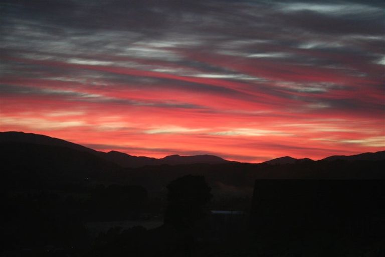 Photo of property in 85 Emerald Hill Drive, Birchville, Upper Hutt, 5018