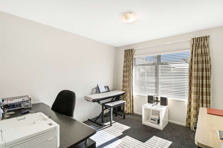 Photo of property in 4 Solander Road, Pegasus, 7612