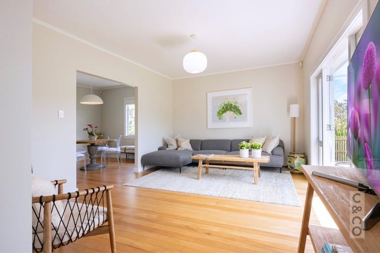 Photo of property in 29 Cambridge Road, Riverhead, 0820