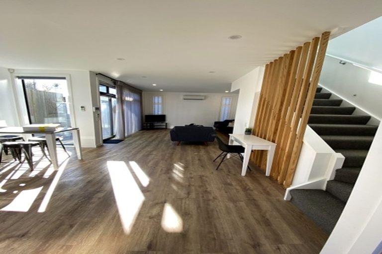 Photo of property in 82d Wallace Street, Mount Cook, Wellington, 6021