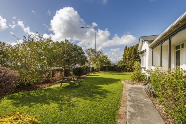 Photo of property in 1 Ngaio Street, West End, Palmerston North, 4412