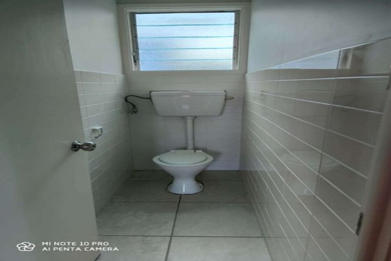 Photo of property in 15 Sunnyfield Crescent, Glenfield, Auckland, 0629