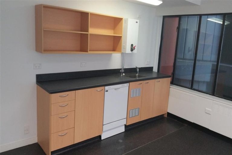 Photo of property in 36 Customhouse Quay, Wellington Central, Wellington, 6011