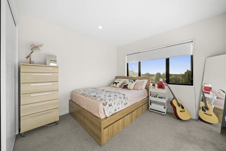Photo of property in 20a South Street, Papakura, 2110