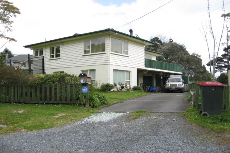 Photo of property in 9 Holgate Avenue, Herald Island, Auckland, 0618