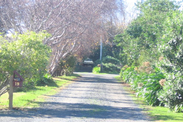 Photo of property in 21 Donovan Road, Paraparaumu Beach, Paraparaumu, 5032