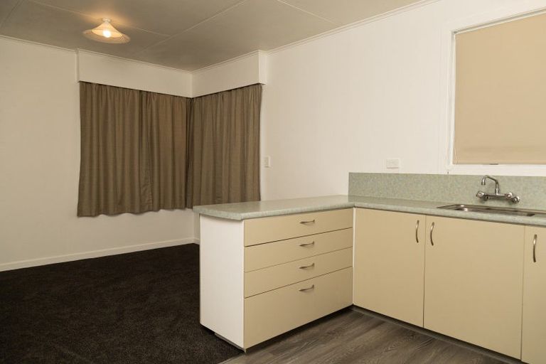 Photo of property in 16 Mayne Street, Waitara, 4320