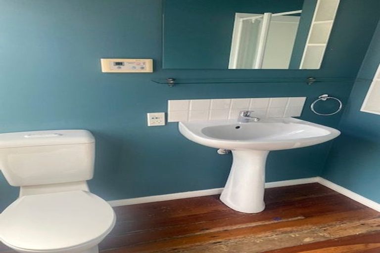 Photo of property in 16 Bolton Street, Petone, Lower Hutt, 5012