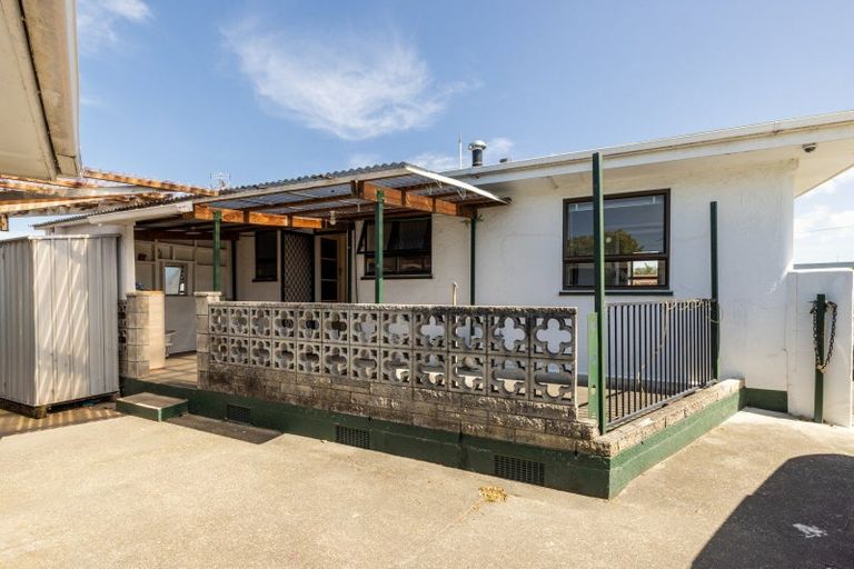 Photo of property in 50 Wycliffe Street, Onekawa, Napier, 4110