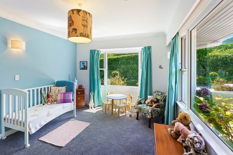 Photo of property in 52-56 Winara Avenue, Waikanae, 5036