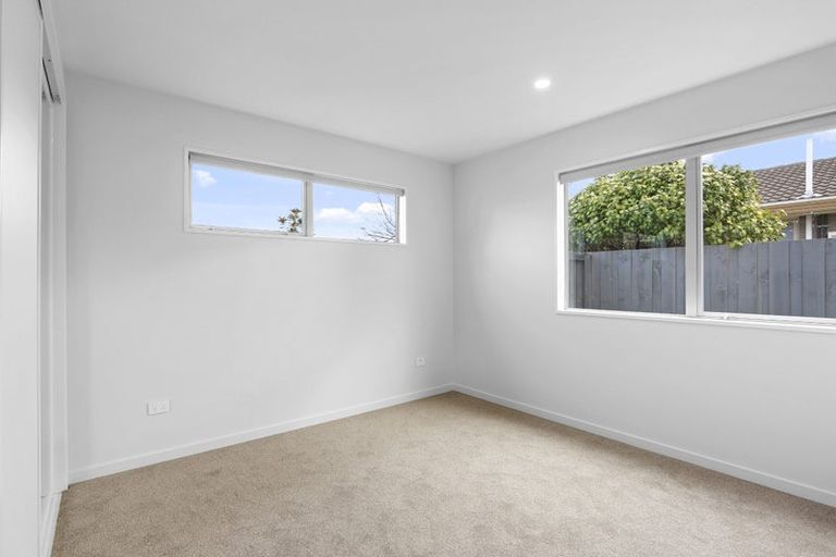 Photo of property in 1 Kakapo Lane, Redwood, Christchurch, 8051
