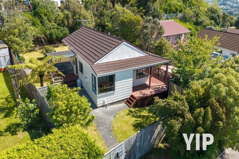 Photo of property in 30 Guadeloupe Crescent, Grenada Village, Wellington, 6037