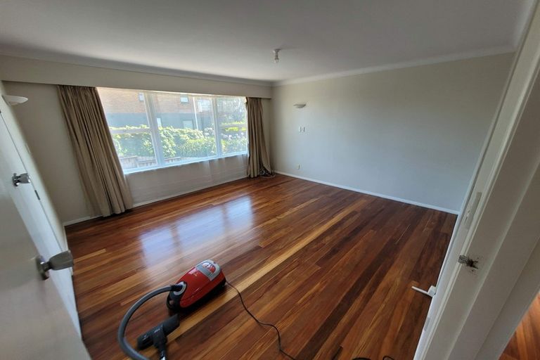 Photo of property in 12 Ruawai Road, Mount Wellington, Auckland, 1060