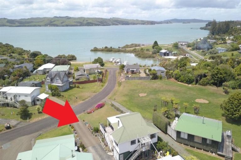Photo of property in 11 Mariner Drive, Gulf Harbour, Whangaparaoa, 0930