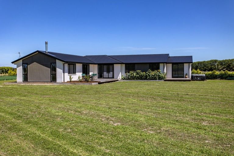 Photo of property in 69 Te Pouapatuki Road, Tuahiwi, Kaiapoi, 7691