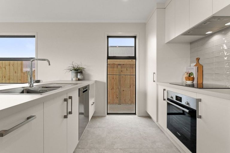 Photo of property in 19b Cowell Crescent, Pyes Pa, Tauranga, 3112