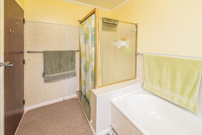 Photo of property in 21 Karamu Street, Tawhero, Whanganui, 4501