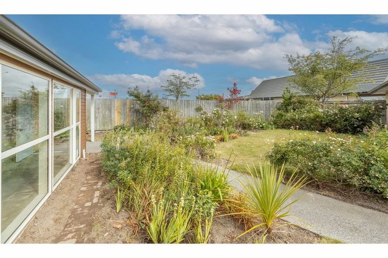 Photo of property in Rivertown Villas, 150 Williams Street, Kaiapoi, 7630