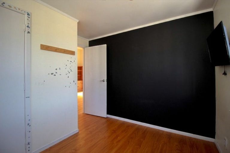 Photo of property in 11 Ramwall Place, Weymouth, Auckland, 2103