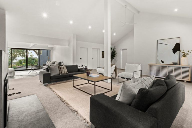 Photo of property in 115 Te Mata Peak Road, Havelock North, 4130