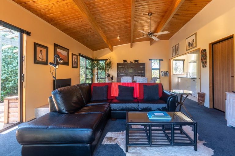 Photo of property in Twin Waters Lodge, 30 Totara Avenue, Collingwood, 7073