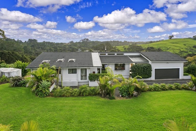 Photo of property in 32 Hobson Road, Lucas Heights, Auckland, 0632