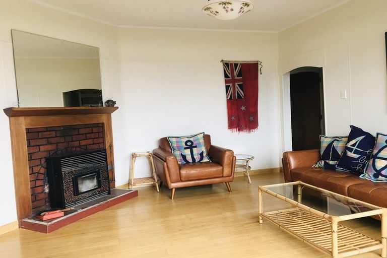 Photo of property in 201 Marine Parade, Seatoun, Wellington, 6022