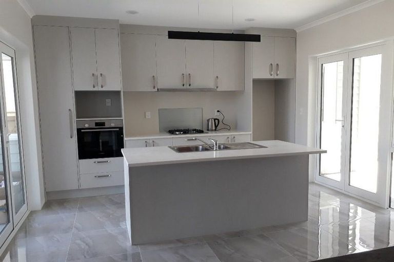 Photo of property in 30 Saddleback Crescent, Papakura, 2110