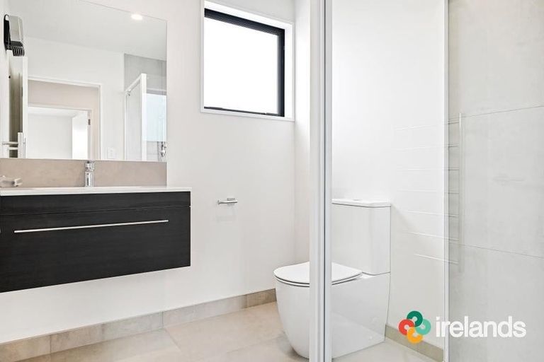 Photo of property in 2/135 Hills Road, Edgeware, Christchurch, 8013