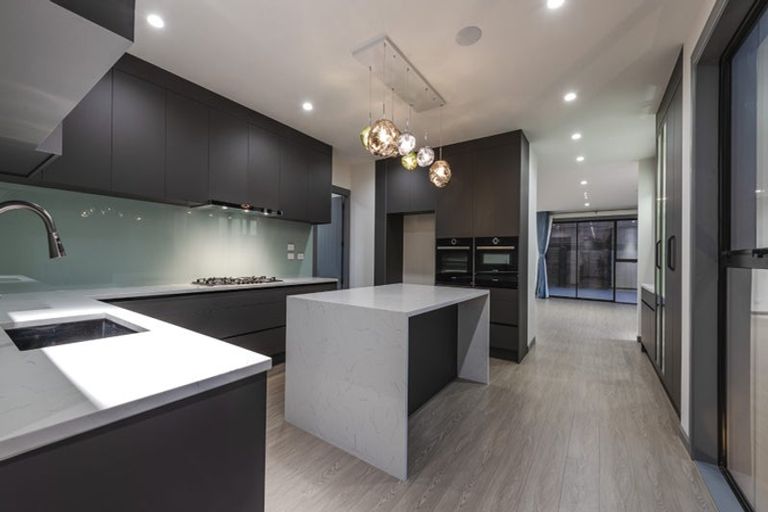 Photo of property in 14 Greenstead Close, Flat Bush, 2019