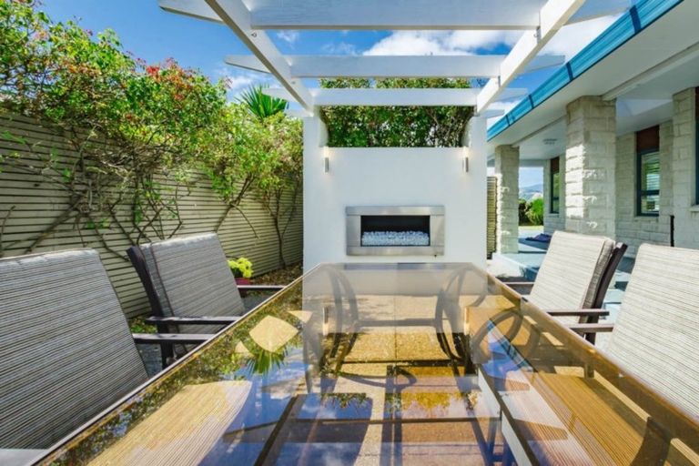 Photo of property in 6 Avion Terrace, Raumati Beach, Paraparaumu, 5032
