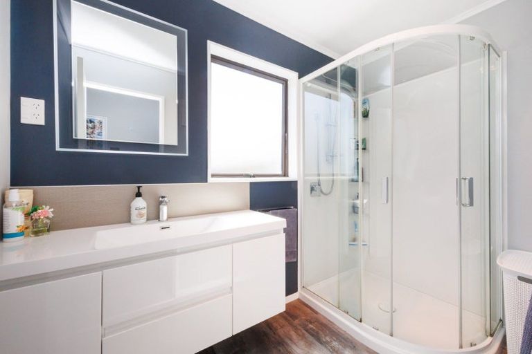 Photo of property in 20 Cargill Grove, Kelvin Grove, Palmerston North, 4414