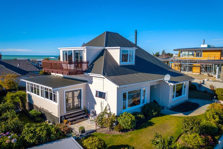 Photo of property in 17 Te Weka Street, Maori Hill, Timaru, 7910