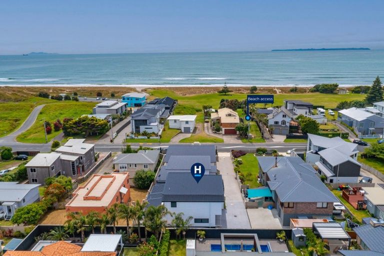 Photo of property in 1020c Papamoa Beach Road, Papamoa Beach, 3118