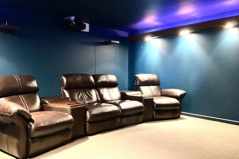 Photo of property in 1b Wadestown Road, Wadestown, Wellington, 6012