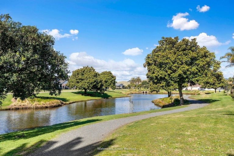 Photo of property in 15 Montego Drive, Papamoa Beach, Papamoa, 3118