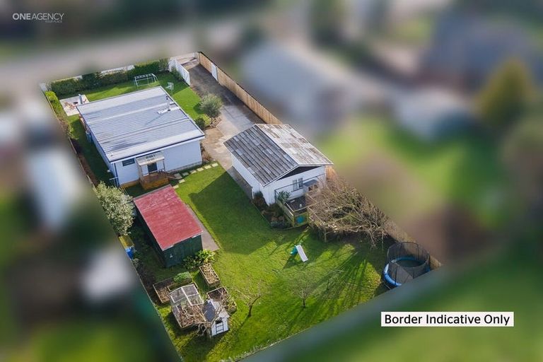 Photo of property in 96 Main North Road, Woodend, 7610