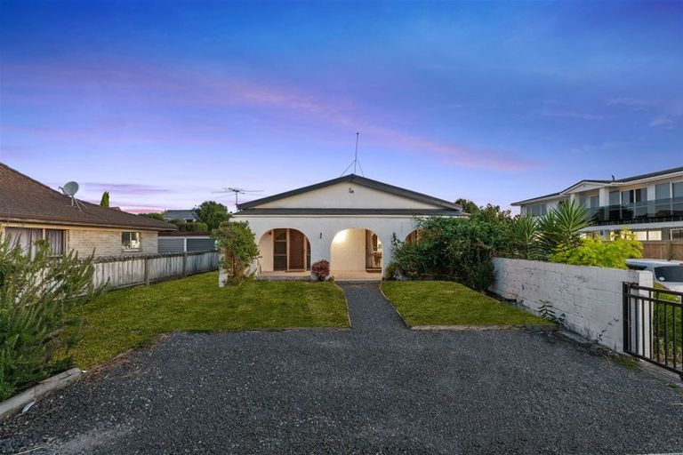 Photo of property in 1/18 Browns Road, Manurewa, Auckland, 2102
