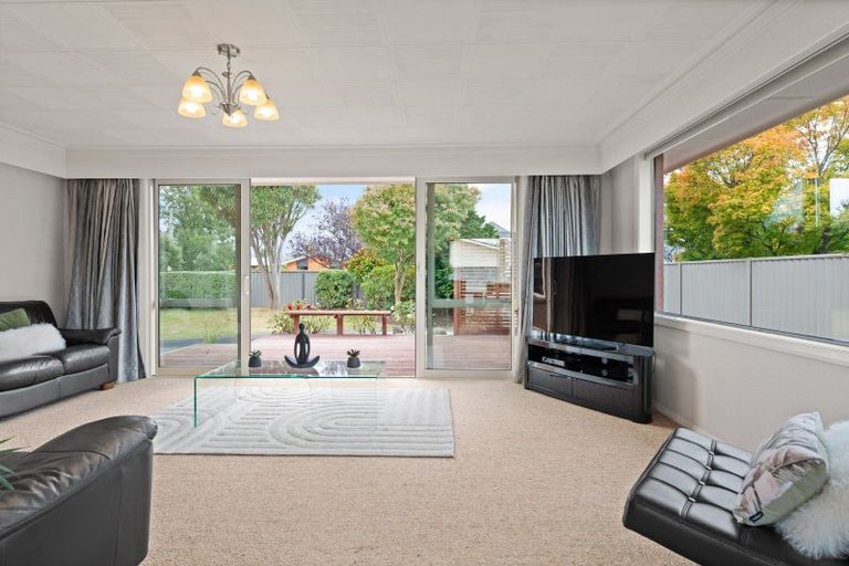 Photo of property in 32 Severn Street, Mosgiel, 9024