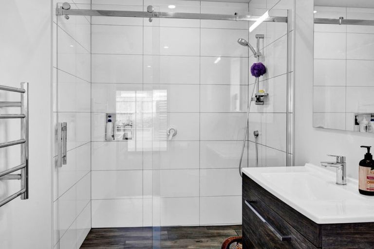 Photo of property in 4 Bianca Crescent, Stratford, 4332