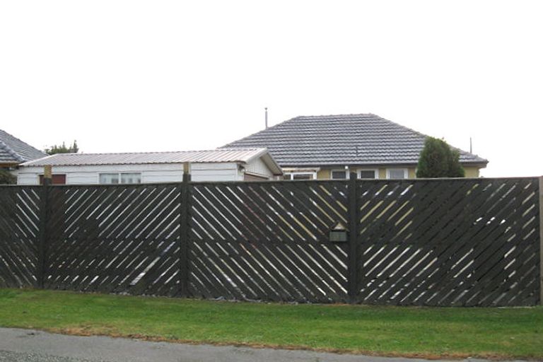 Photo of property in 7 Boyne Avenue, Northcote, Christchurch, 8052