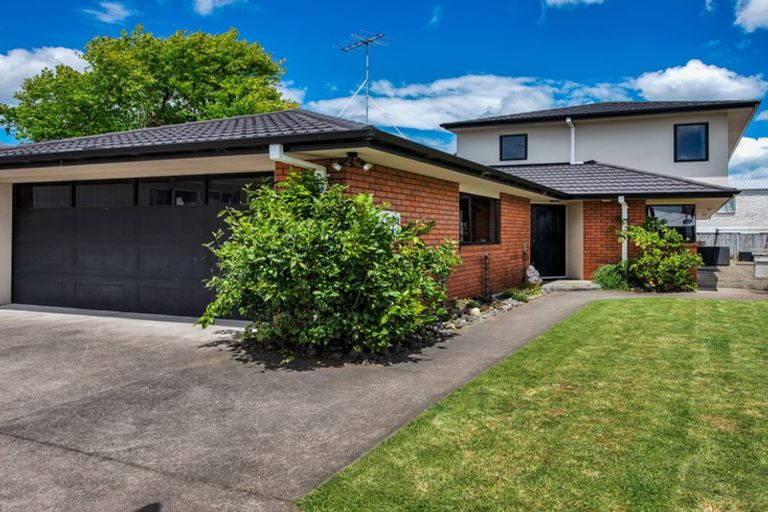 Photo of property in 44 Belt Road, Moturoa, New Plymouth, 4310